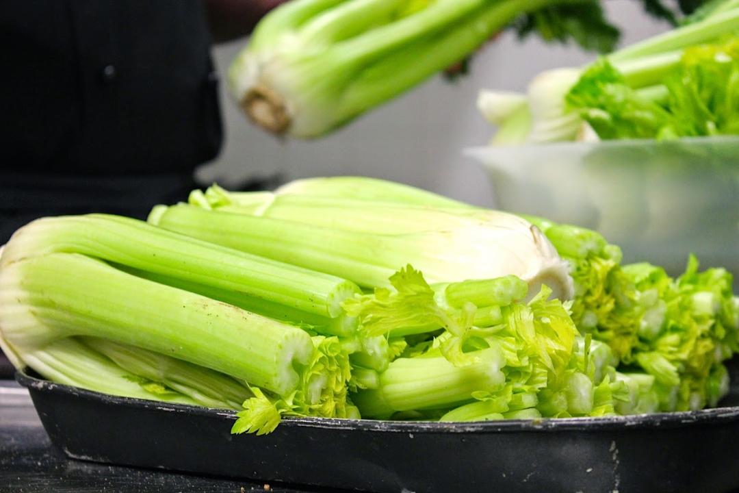 Sedano fresco